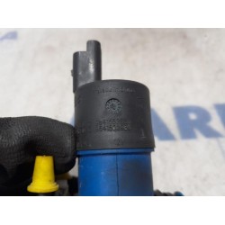 Renault - Clio - Scheibensprüherpumpe vorne