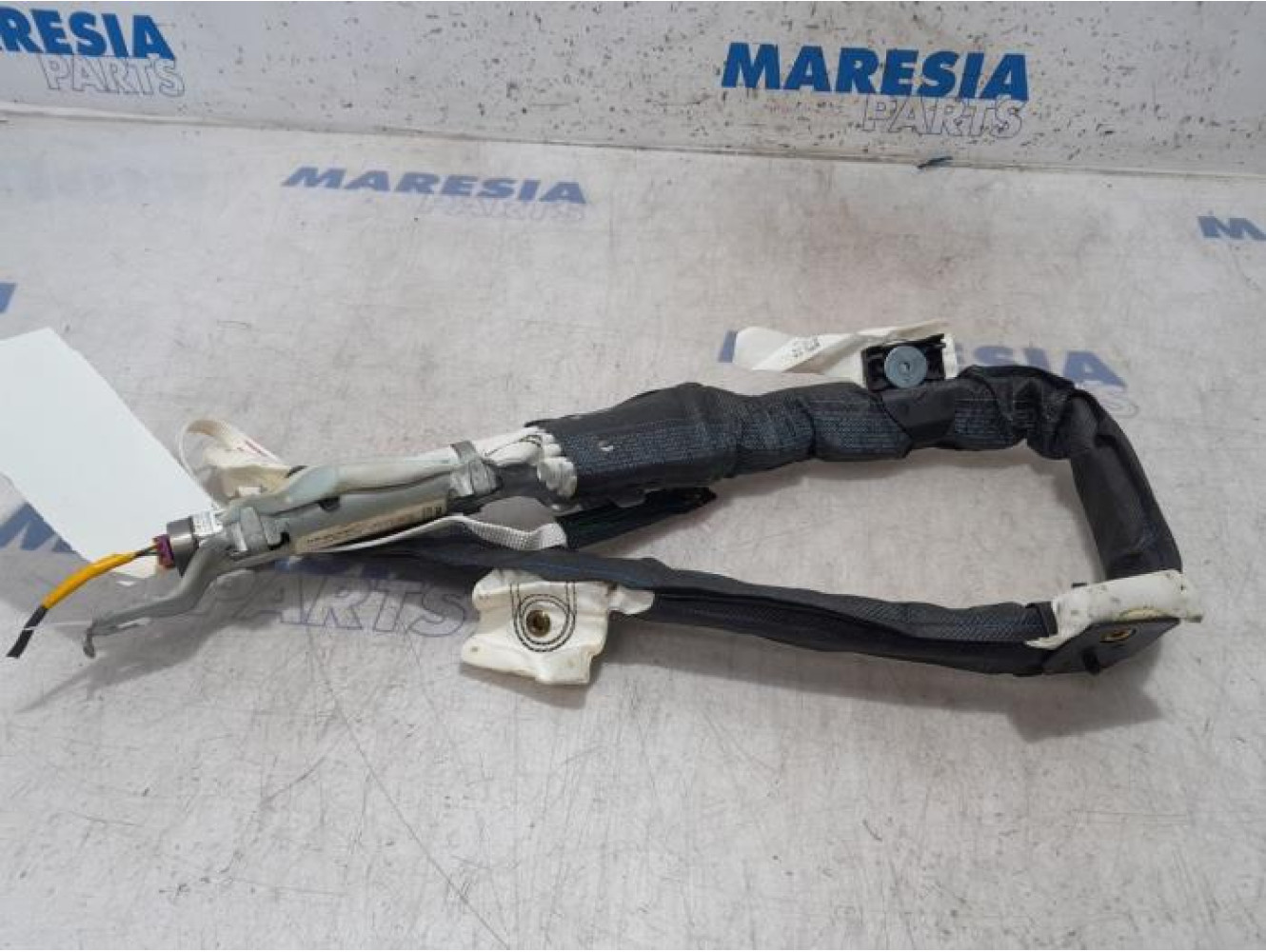 Fiat - 500 - Roof curtain airbag, left