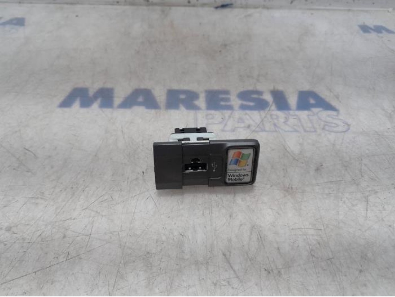 Fiat - 500 - AUX/USB aansluiting
