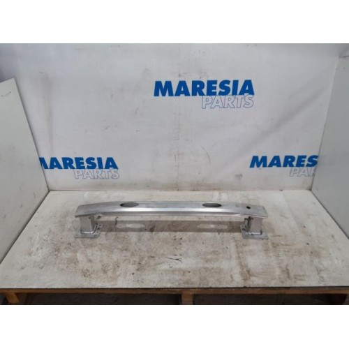 Opel - Vivaro - Bumperframe achter