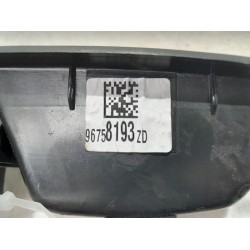 Peugeot - 208 - Multi-functional window switch