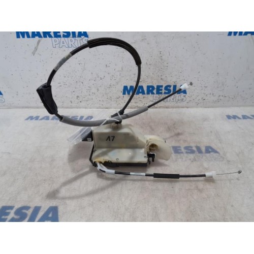 Peugeot - 208 - Door lock mechanism 2-door, left