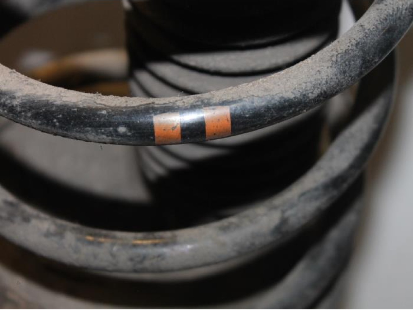 Citroen - C4 - Front shock absorber rod, right