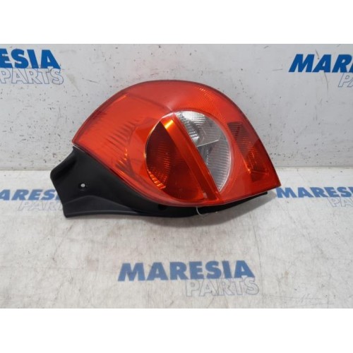 Renault - Clio - Taillight, right