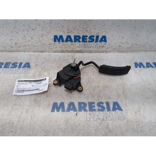 Renault - Clio - Gaspedaalpositie Sensor