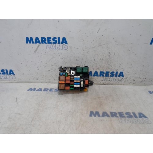 Citroen - C4 Cactus - Fuse box