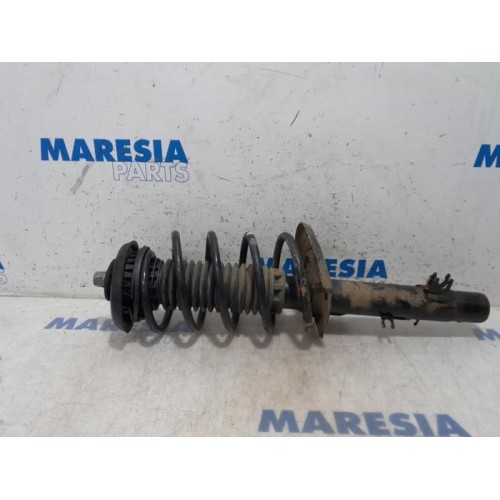 Citroen - C4 Cactus - Front shock absorber rod, right