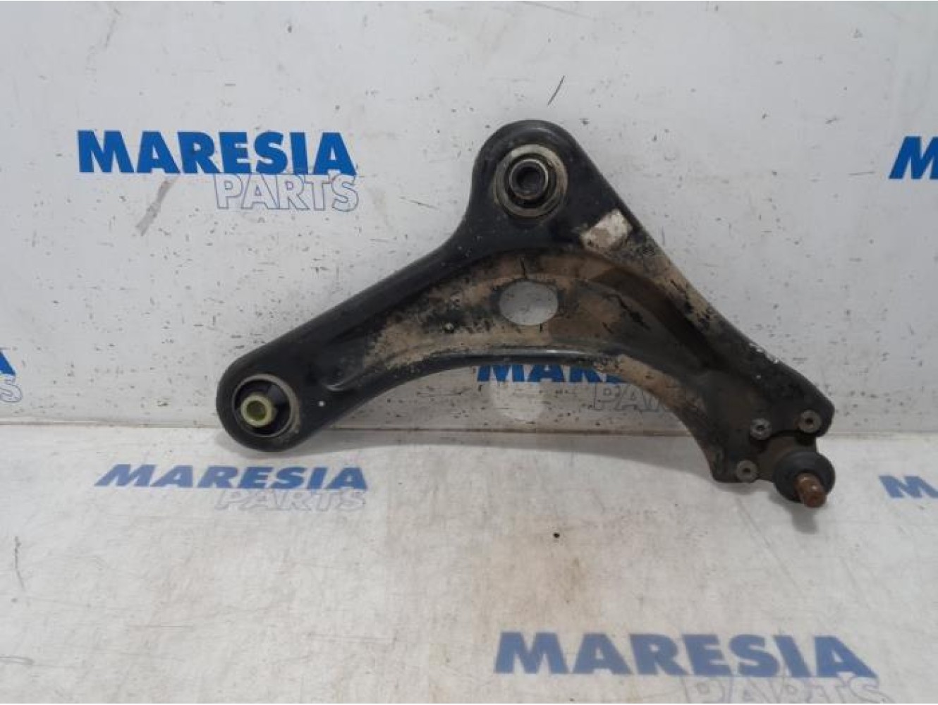 Citroen - C4 Cactus - Front lower wishbone, right