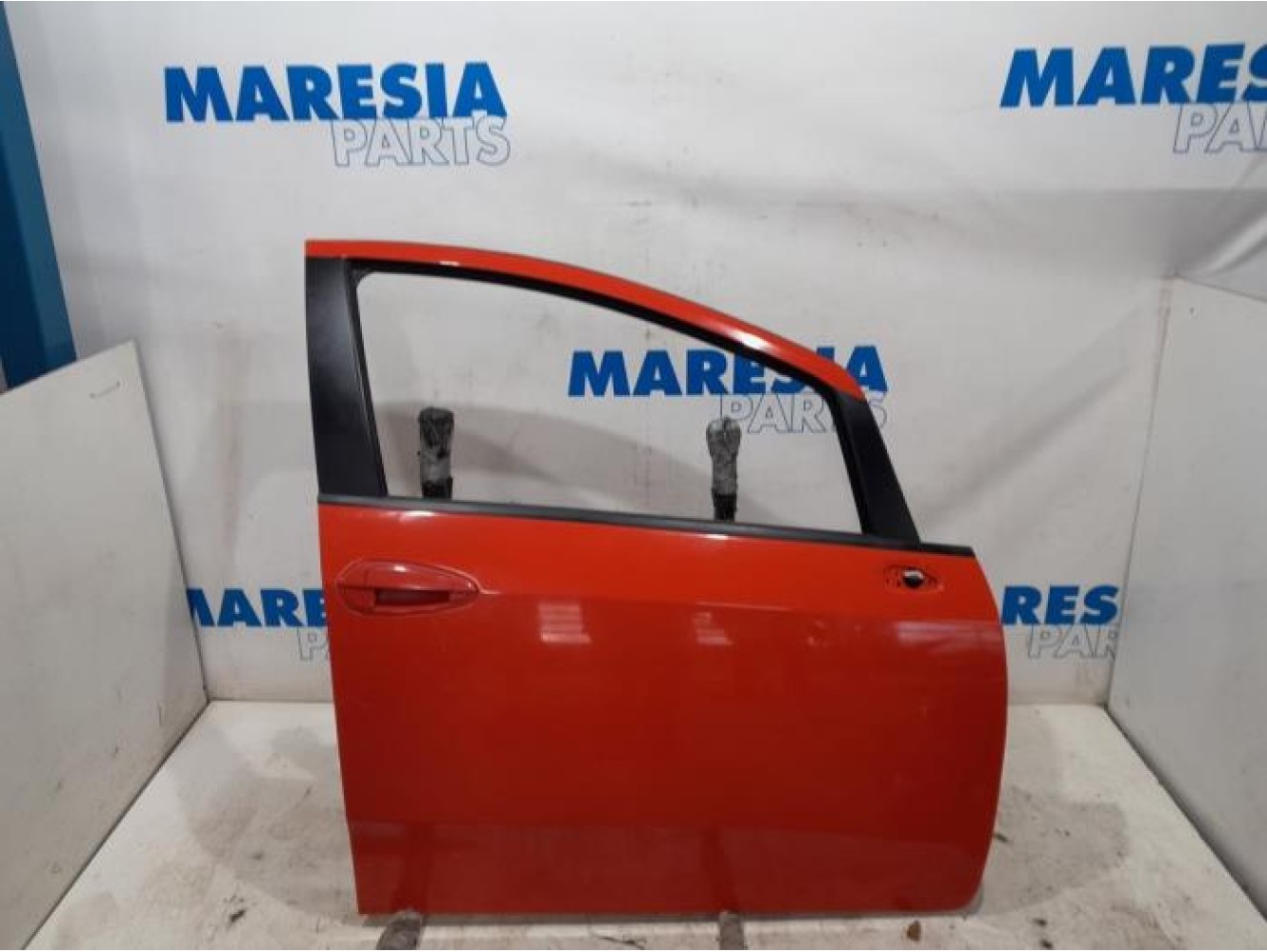 Fiat - Punto - Front door 4-door, right