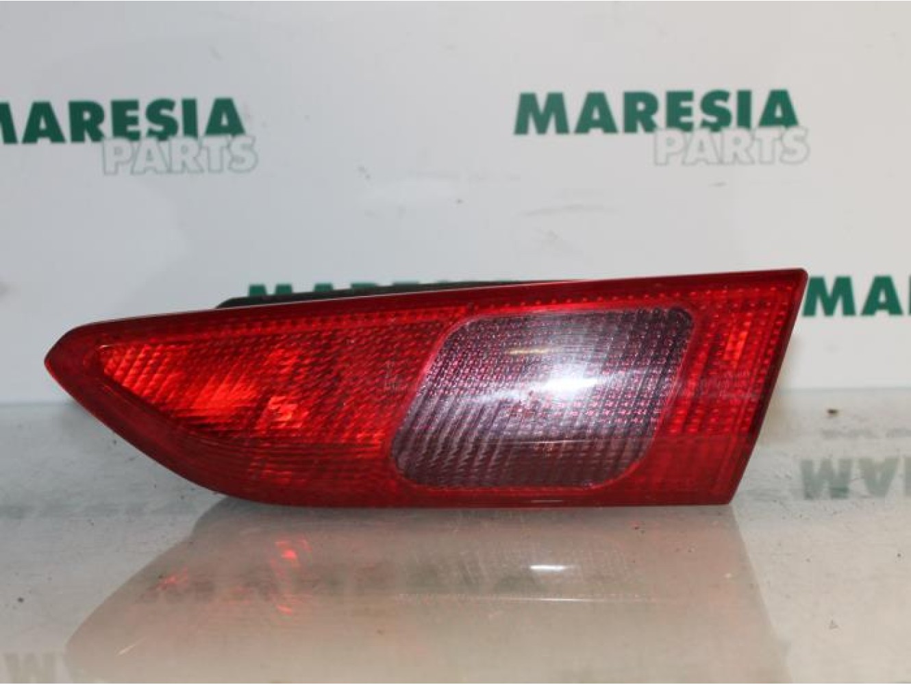 Alfa Romeo - 156 - Taillight, right