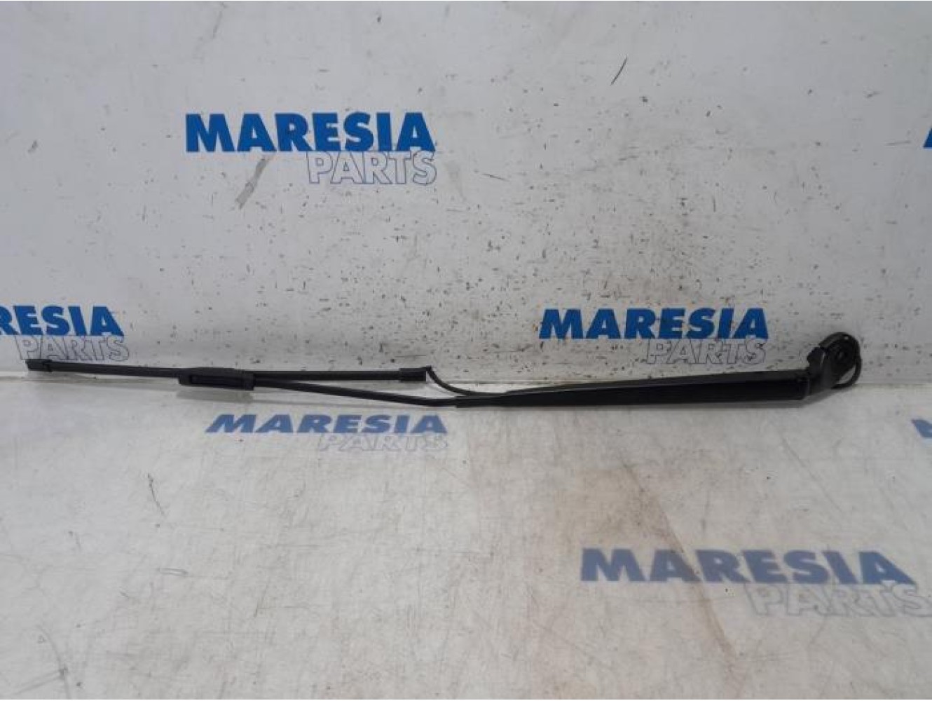 Citroen - C4 Cactus - Front wiper arm