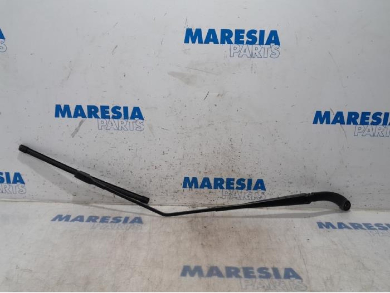 Renault - Captur - Front wiper arm