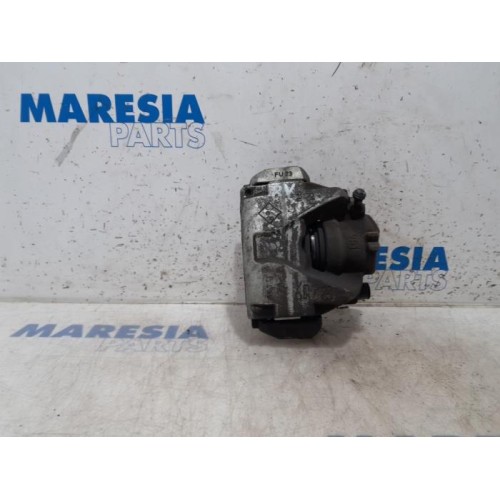 Renault - Captur - Front brake calliper, right