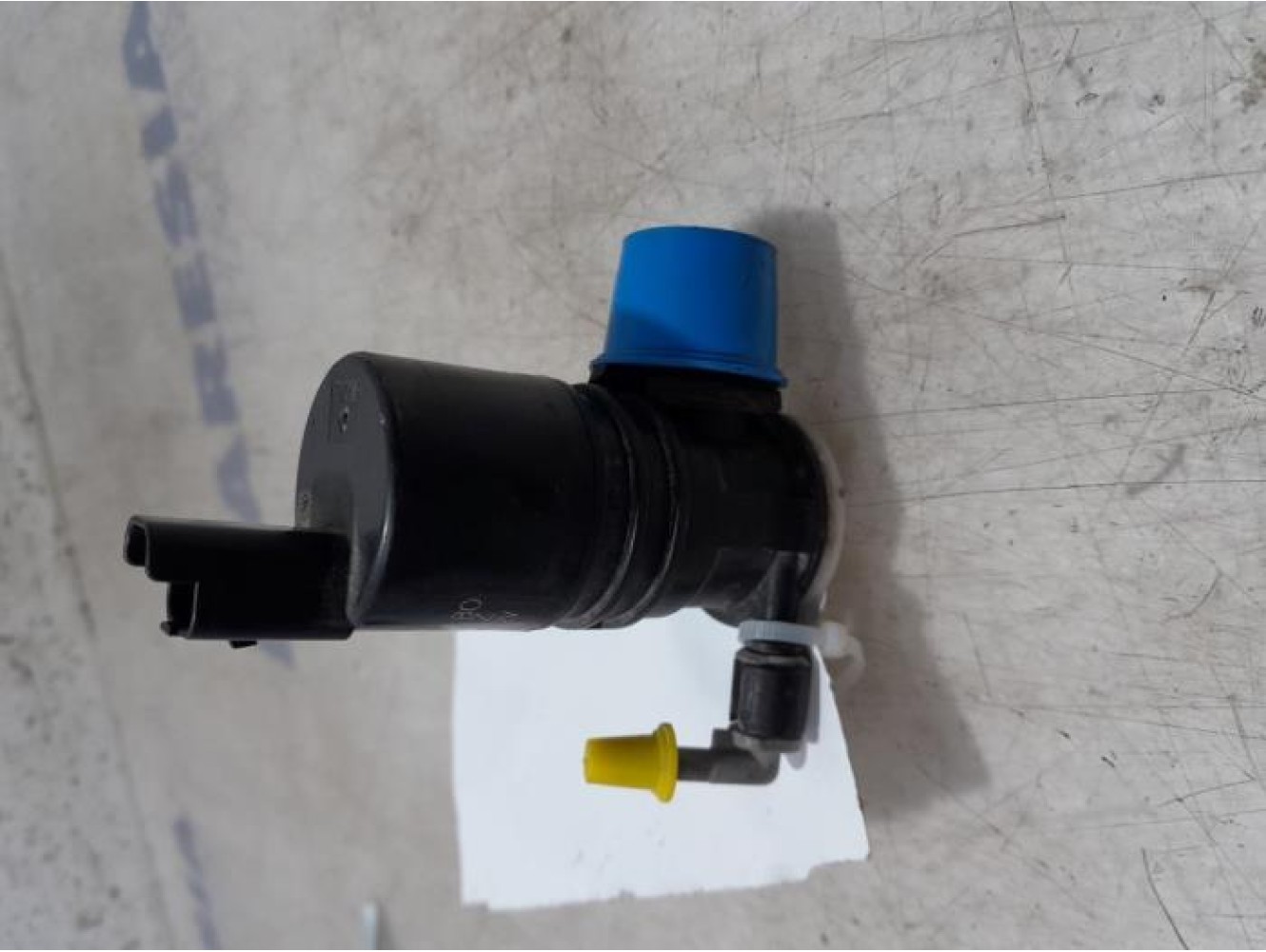 Citroen - Jumpy - Windscreen washer pump