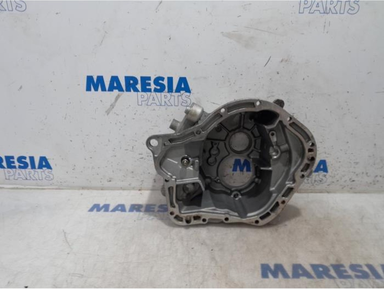 Peugeot - 208 - Gearbox casing