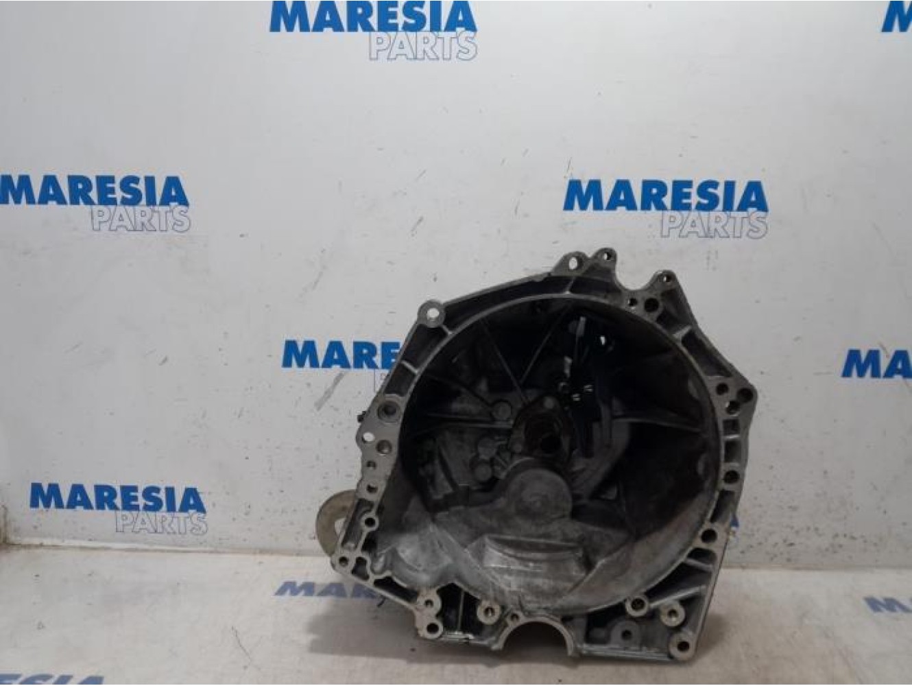 Peugeot - 208 - Gearbox casing