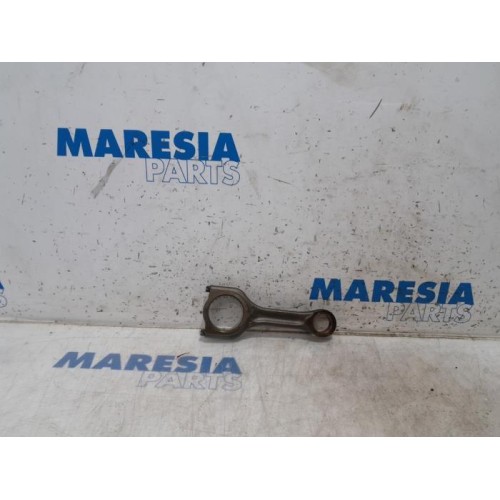 Citroen - C4 Picasso - Connecting rod