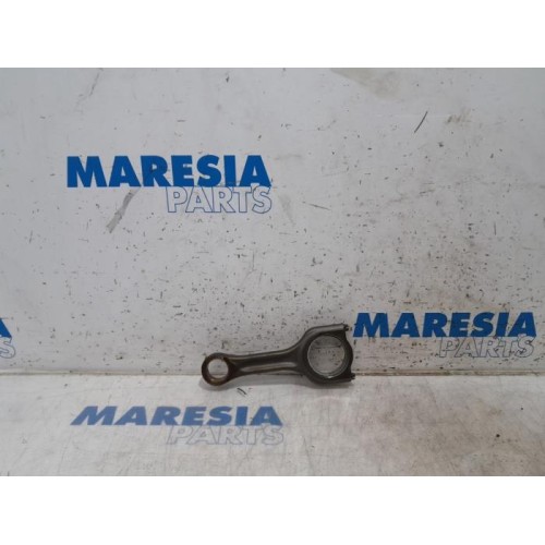 Citroen - C4 Picasso - Connecting rod