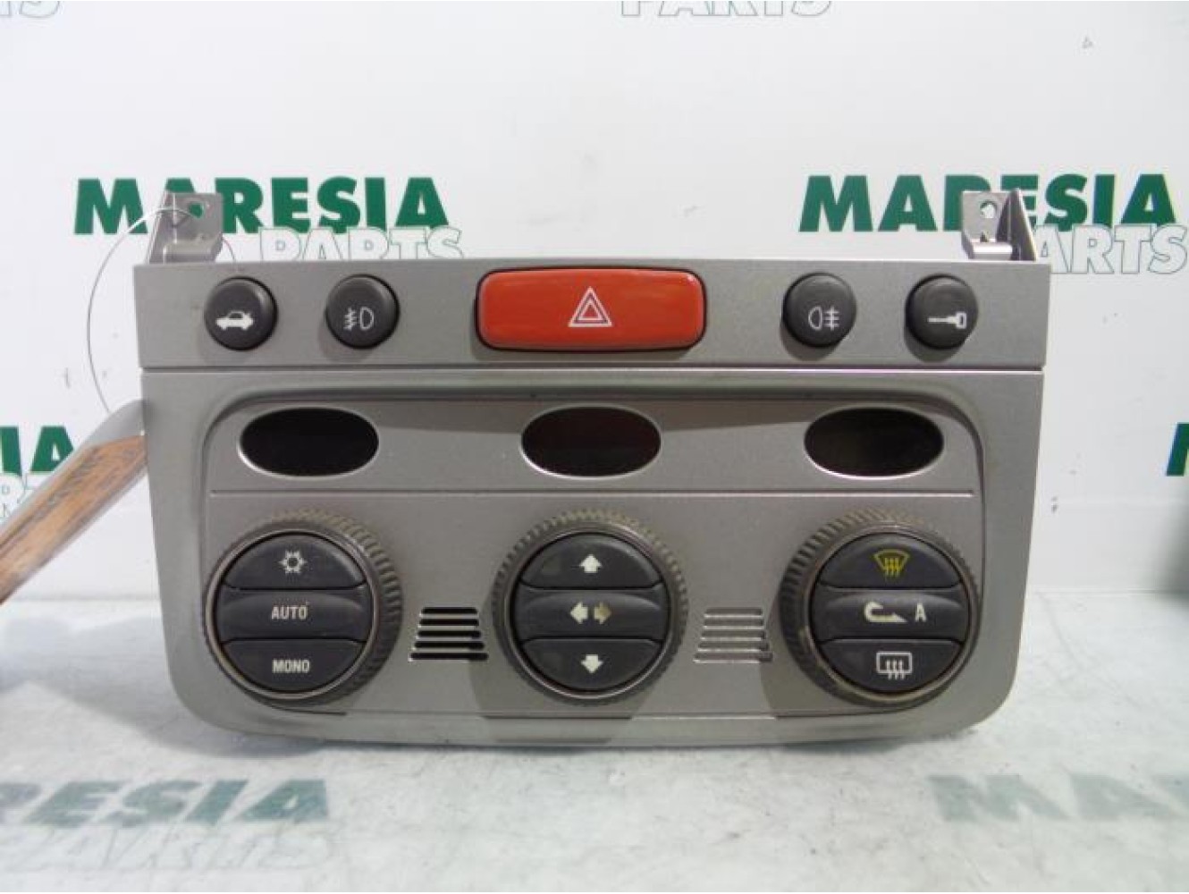 Alfa Romeo - 147 - Heater control panel