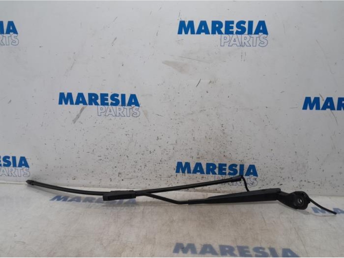 Citroen - C4 Cactus - Front wiper arm