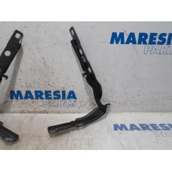 Citroen - C4 Cactus - Bonnet Hinge
