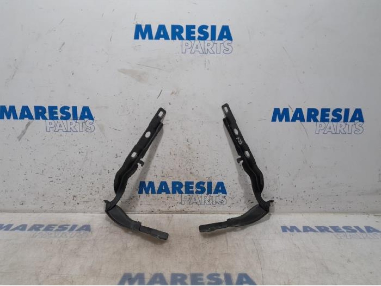 Citroen - C4 Cactus - Bonnet Hinge
