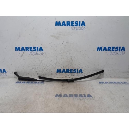Fiat - 500 - Front wiper arm