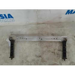 Renault - Megane - Radiator bar