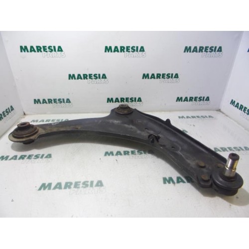 Renault - Laguna - Front lower wishbone, right