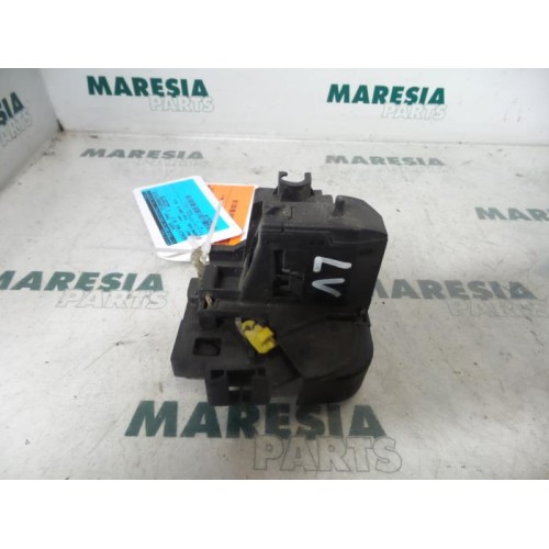 Renault - Megane Scenic - Door lock mechanism 4-door, front left
