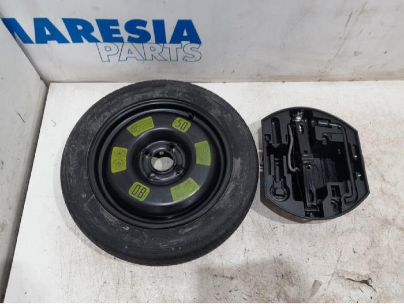 Citroen - C3 - Krikset + reservewiel