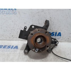 Renault - Captur - Knuckle, front right