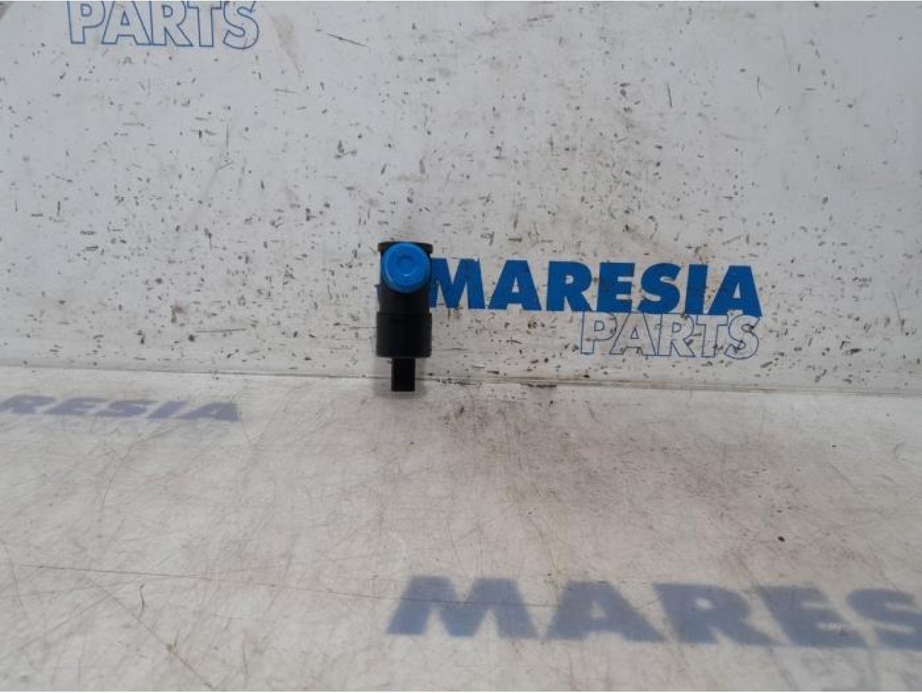 Citroen - DS3 - Front windscreen washer jet