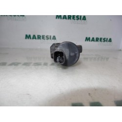 Peugeot - 407 - Scheibensprüherpumpe vorne