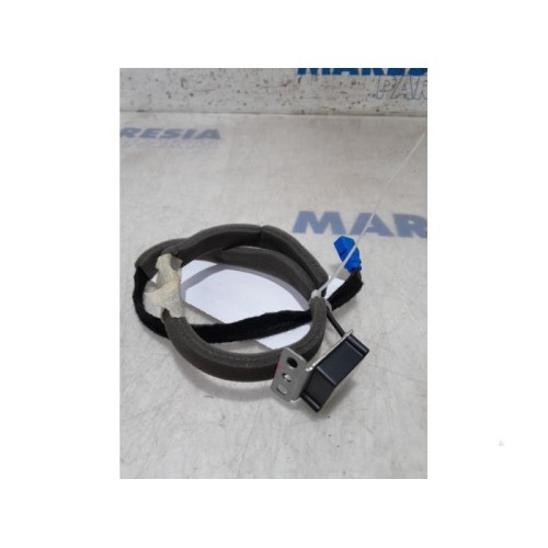Renault - Captur - GPS Antenne