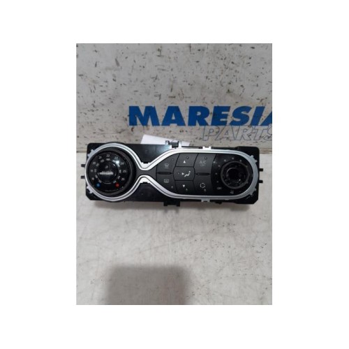 Renault - Captur - Heater control panel