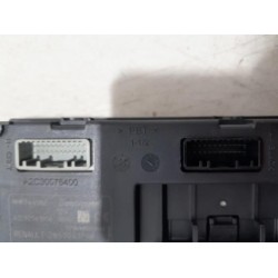 Renault - Captur - Kaartlezer (slot)
