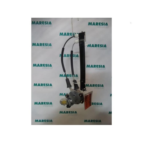 Alfa Romeo - 147 - Rear door window mechanism 4-door, right
