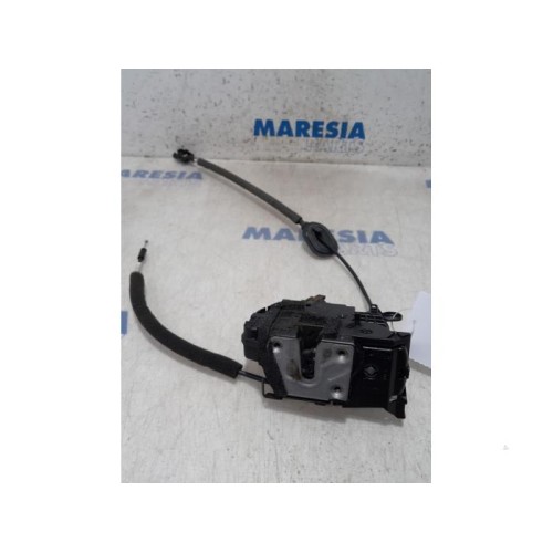 Renault - Captur - Rear door lock mechanism 4-door, left
