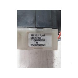 Renault - Captur - Light switch
