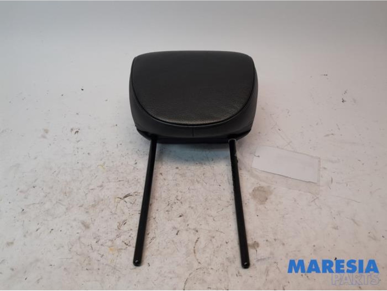 Renault - Captur - Headrest