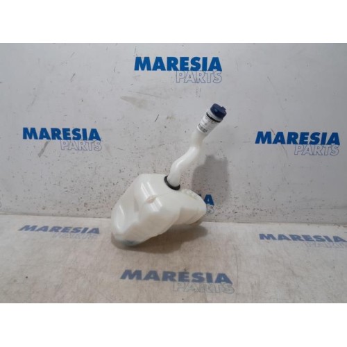 Fiat - Punto - Front windscreen washer reservoir
