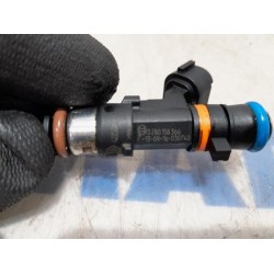 Renault - Clio - Injector (petrol injection)