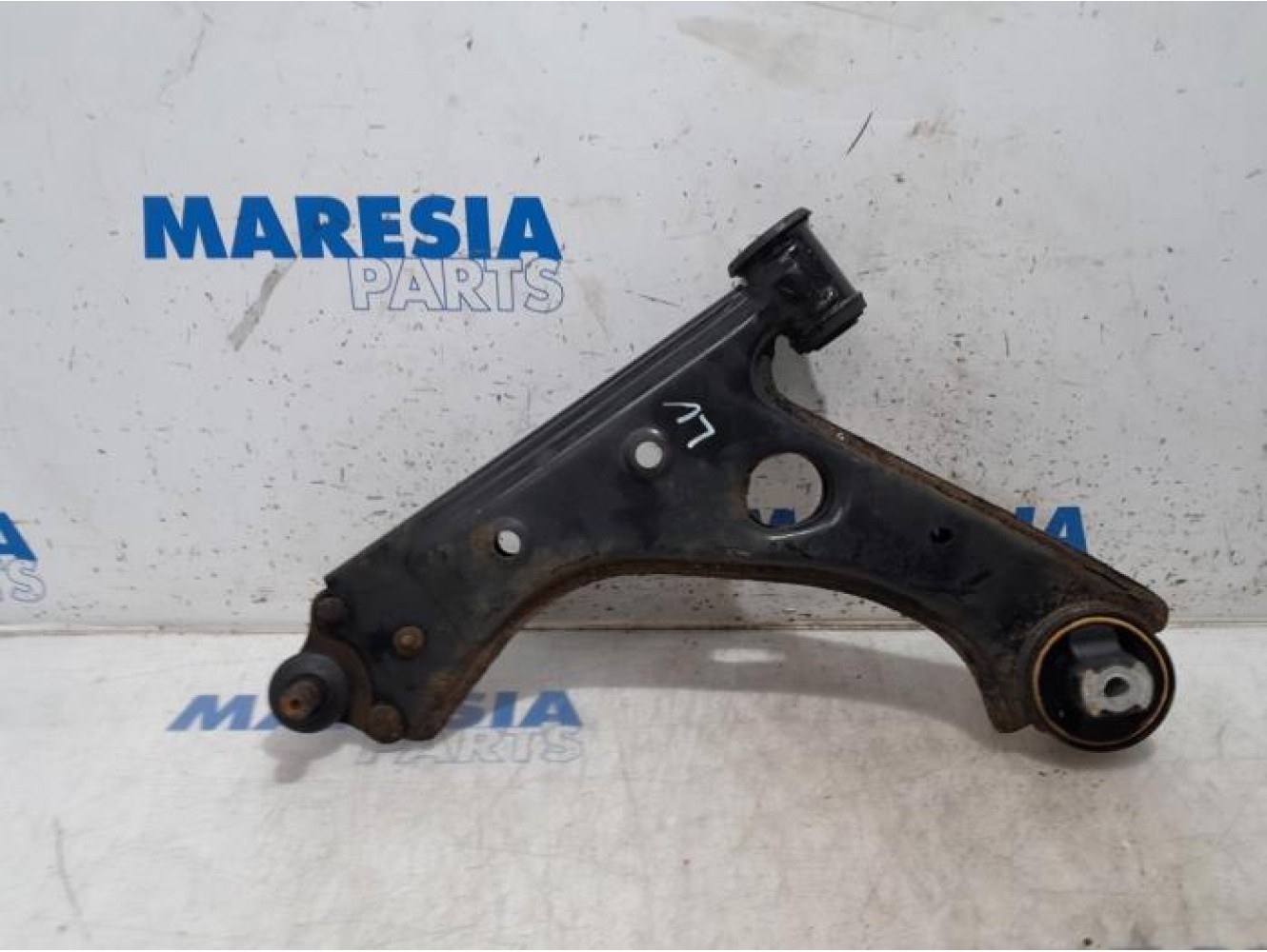 Fiat - Punto - Front lower wishbone, left