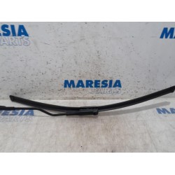 Fiat - Punto - Front wiper arm