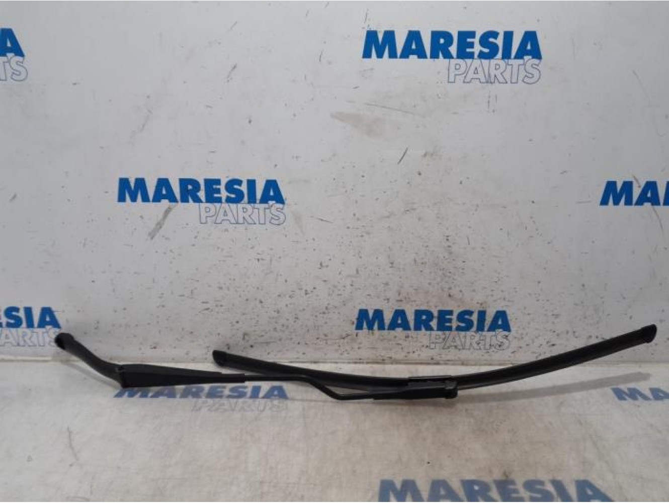 Fiat - Punto - Front wiper arm