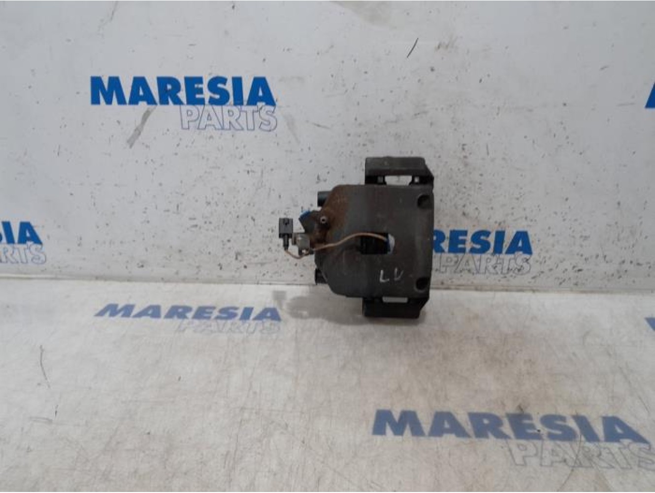 Fiat - Punto - Front brake calliper, left