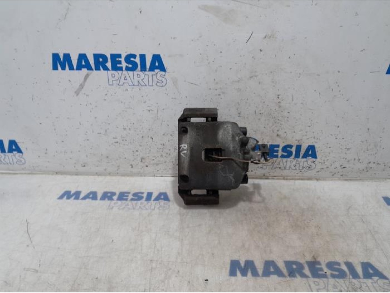 Fiat - Punto - Front brake calliper, right