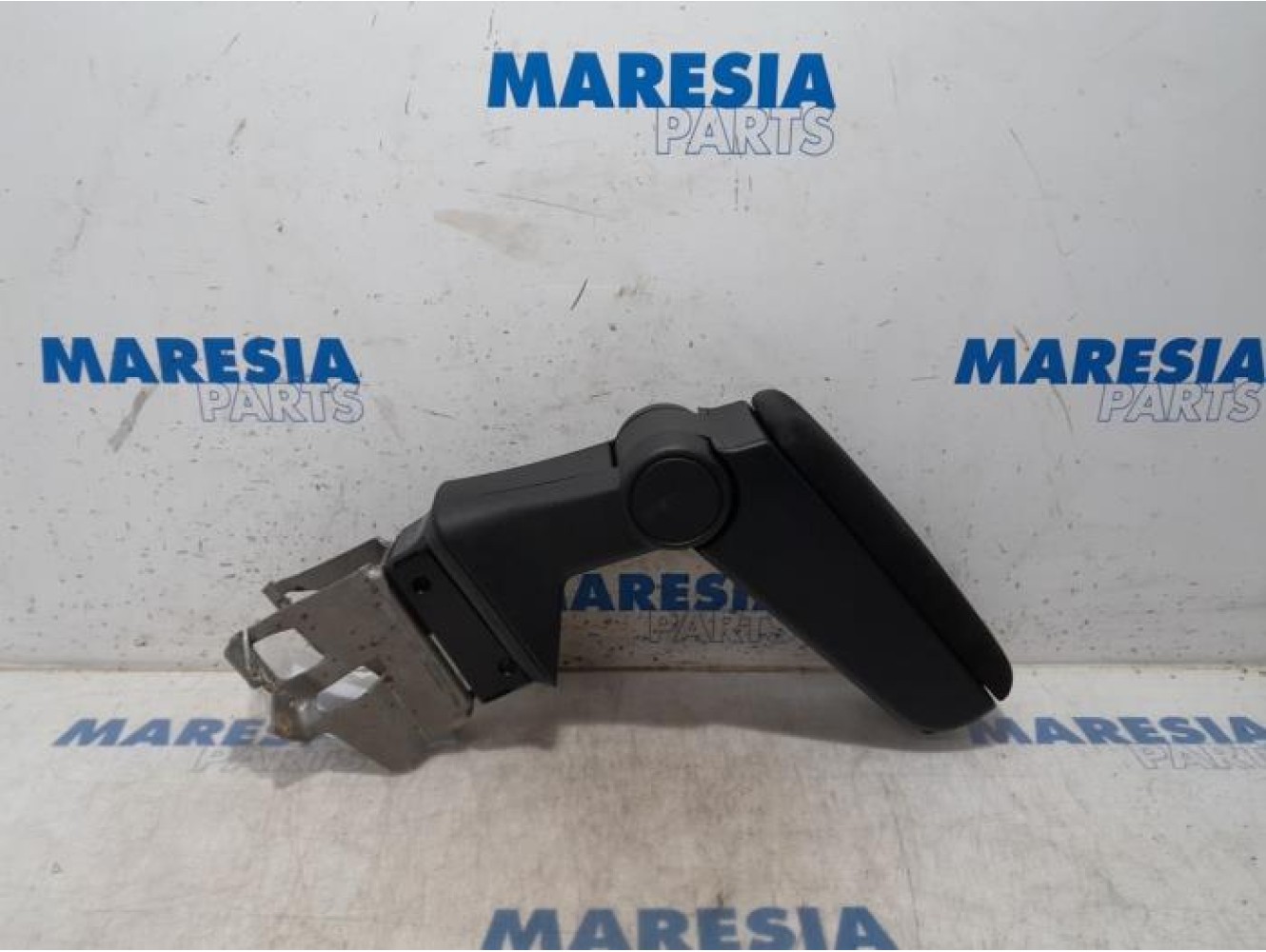 Fiat - Punto - Armrest