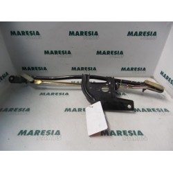 Fiat - Coupe - Wiper mechanism